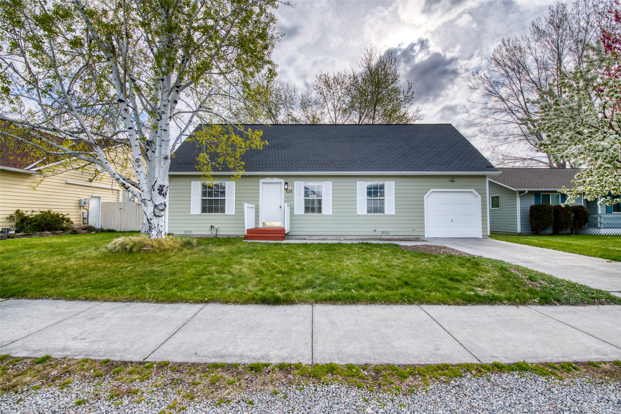 420 N Daly Avenue