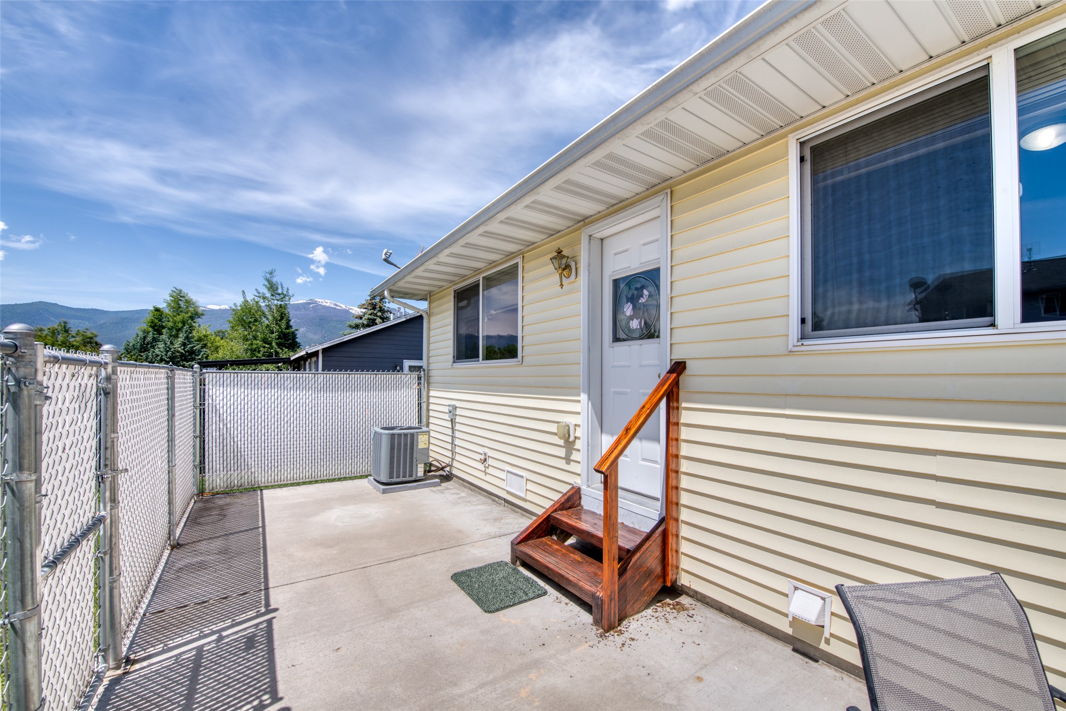 214 Heritage Street 3