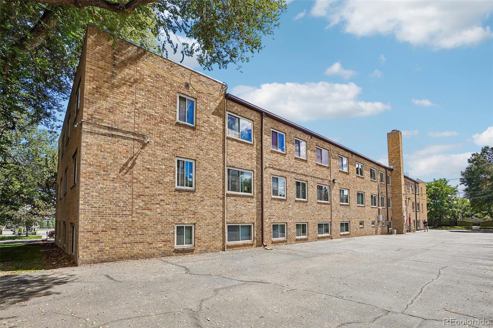 525 Jackson Street Unit: 103