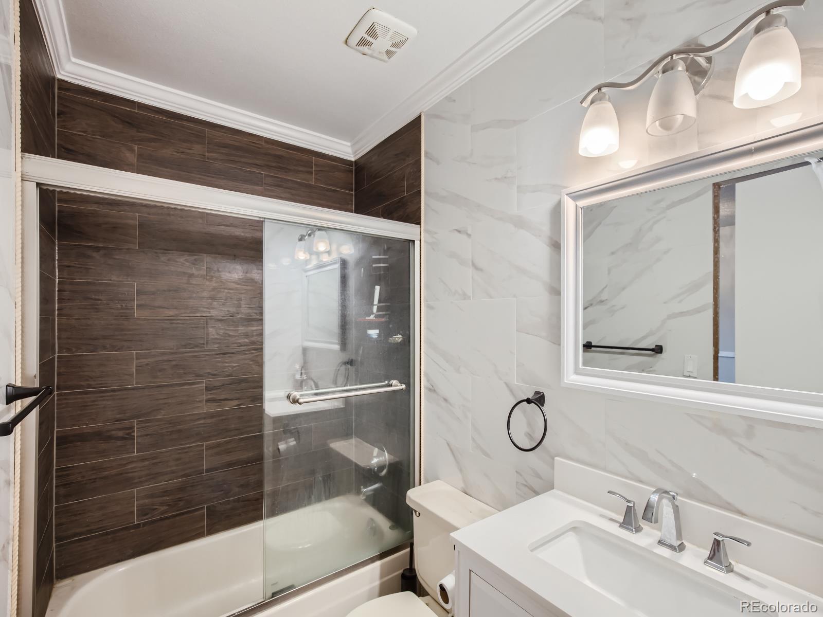 19623 E Girard Drive