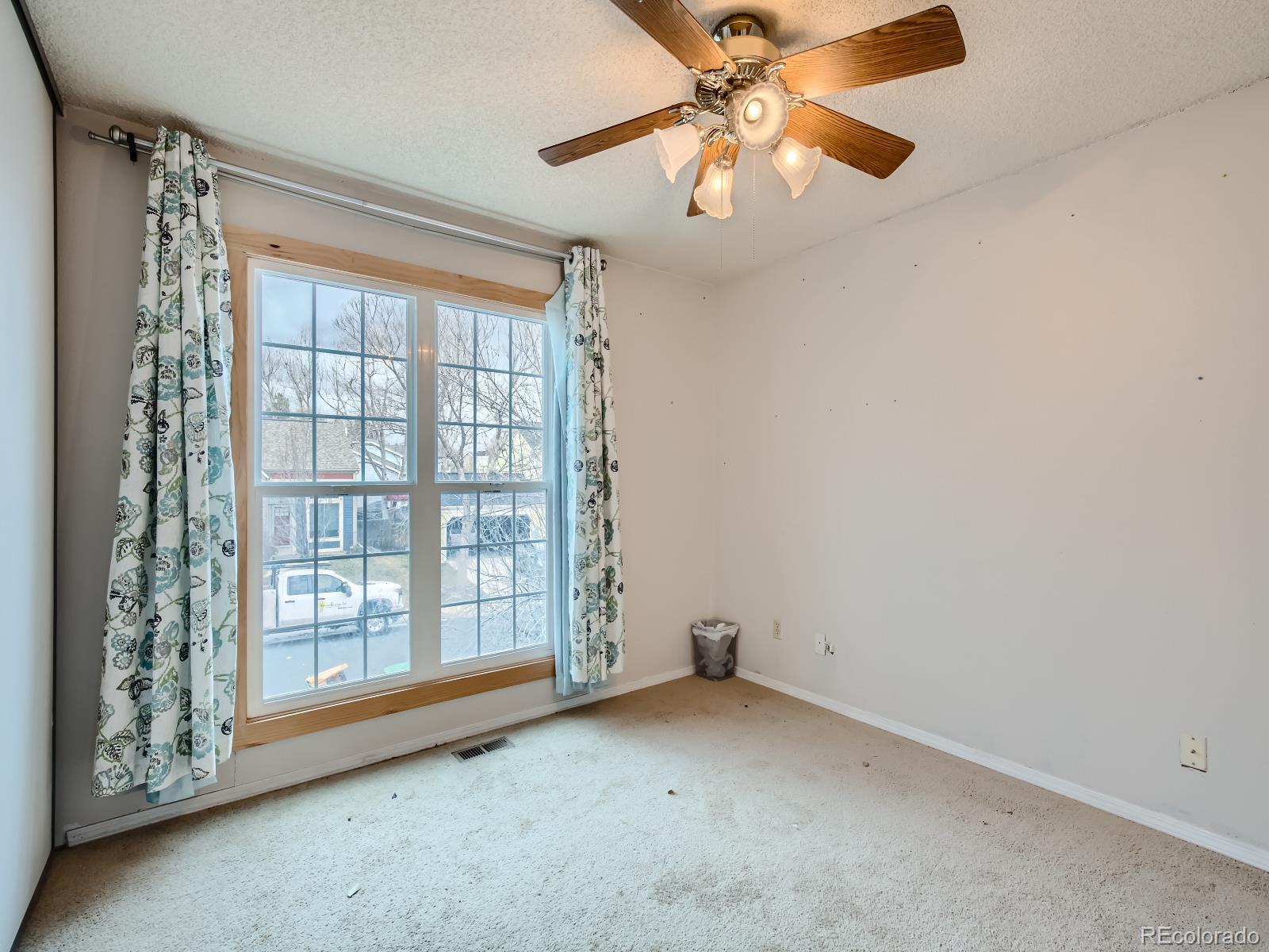 19623 E Girard Drive