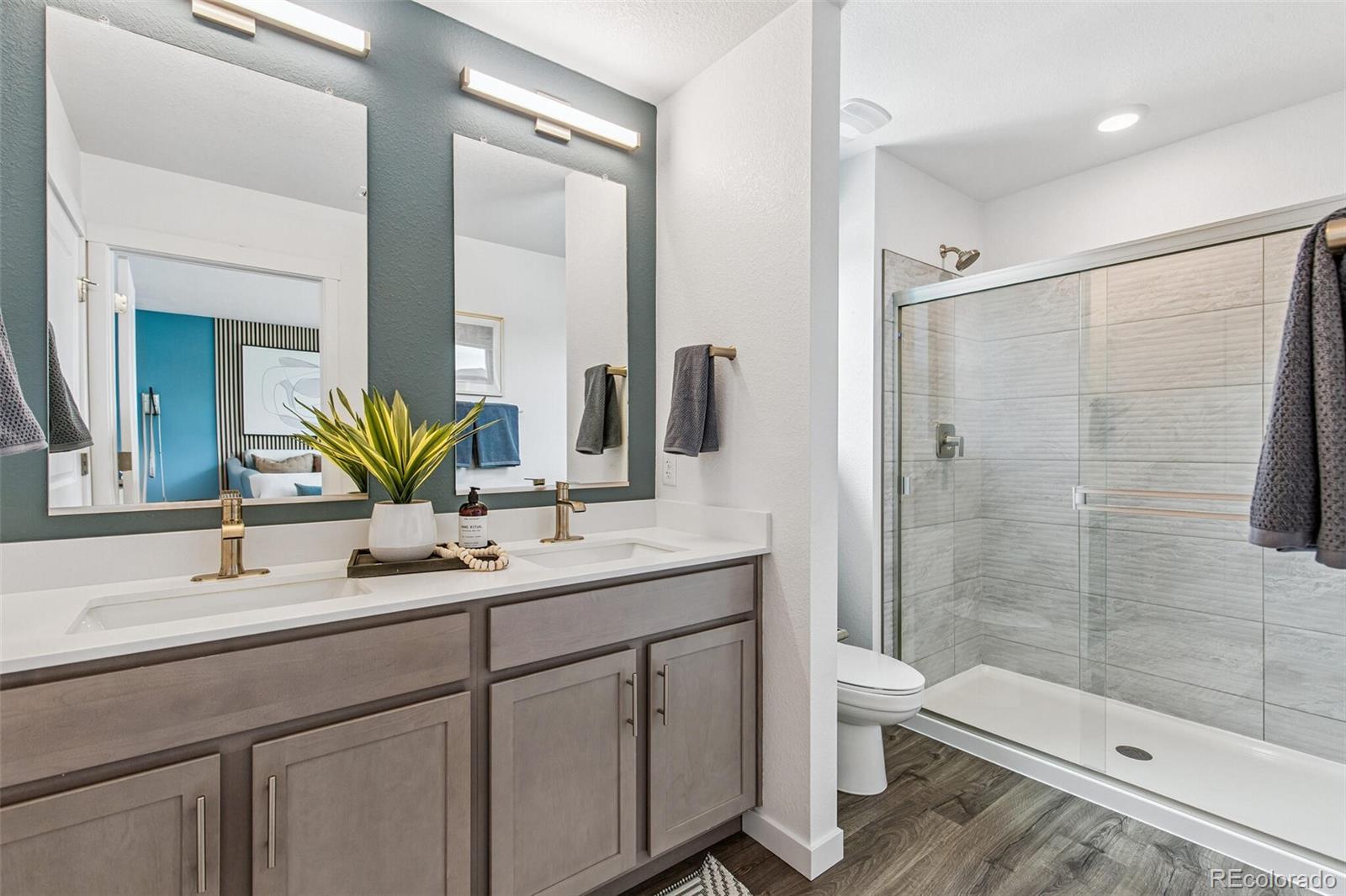 1367 S Clinton Street Unit: A