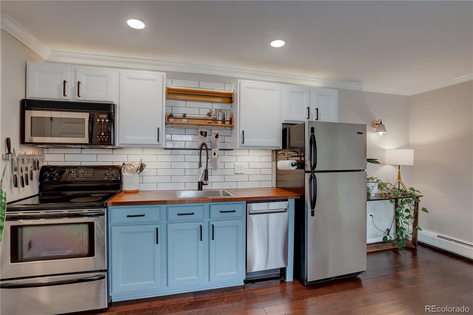 30 N Emerson Street Unit: 101