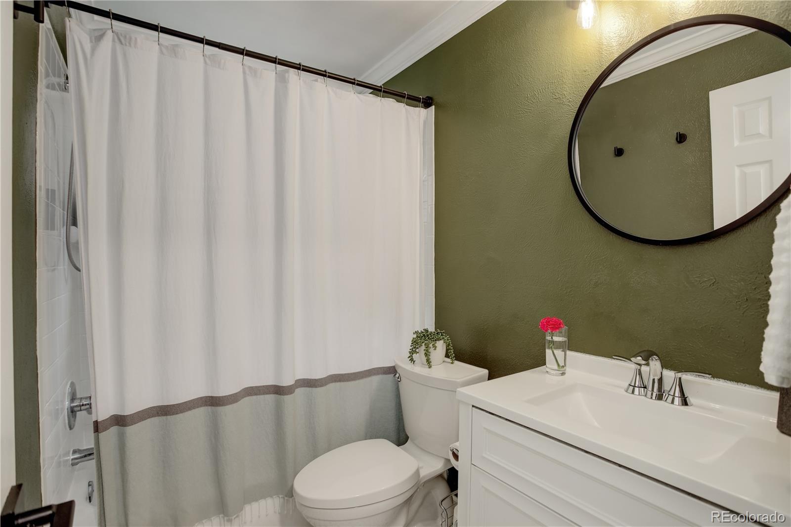 30 N Emerson Street Unit: 101