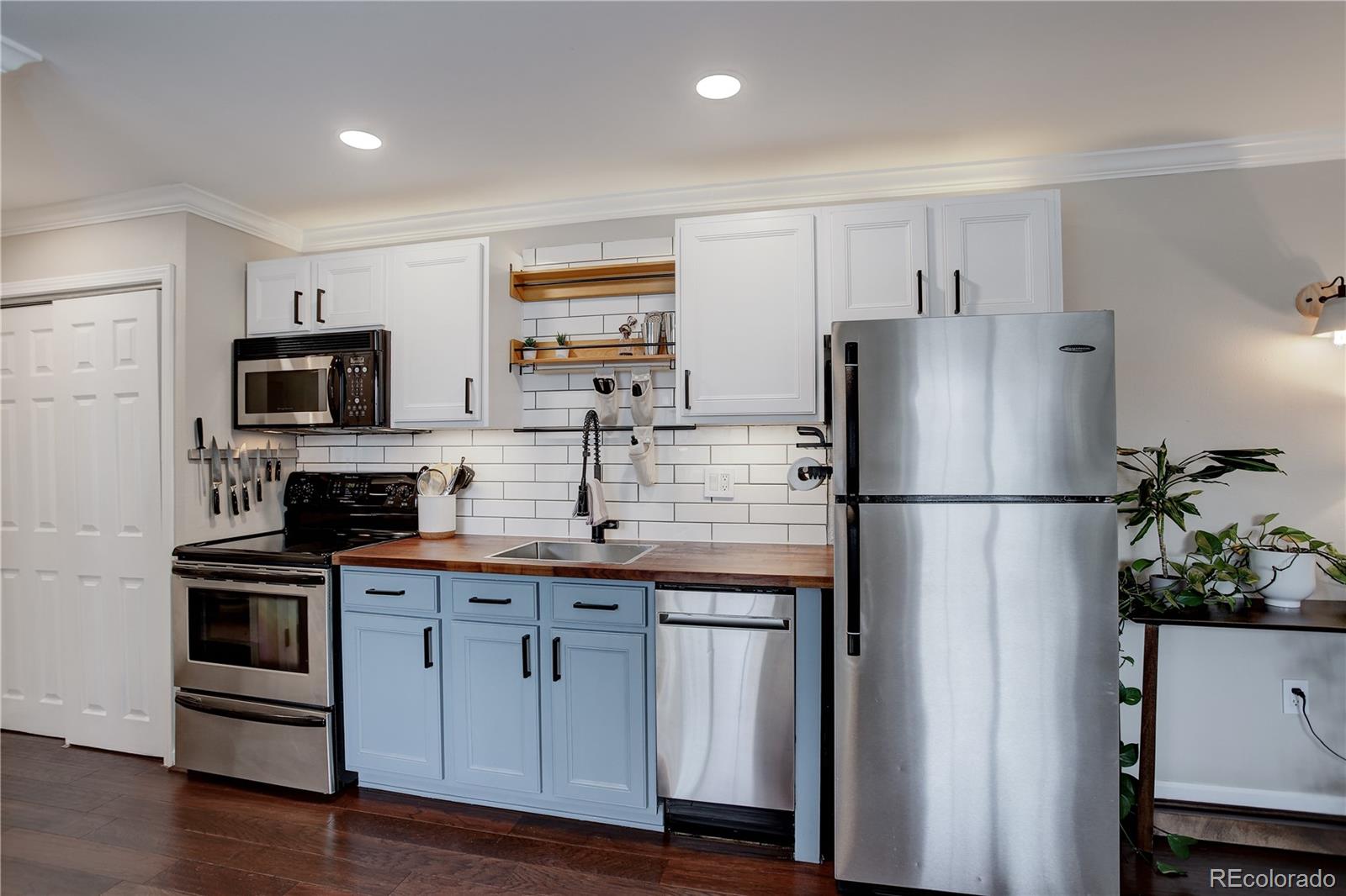 30 N Emerson Street Unit: 101