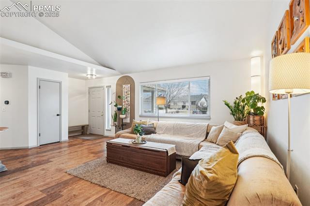 2060 Heatherdale Drive