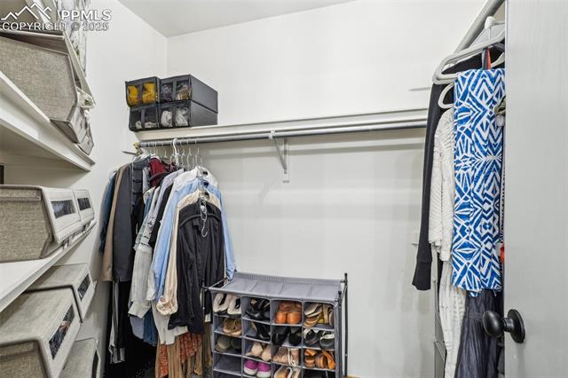 2060 Heatherdale Drive