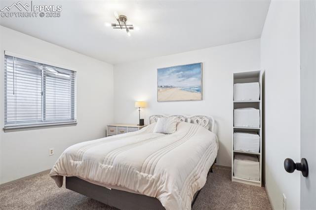 2060 Heatherdale Drive