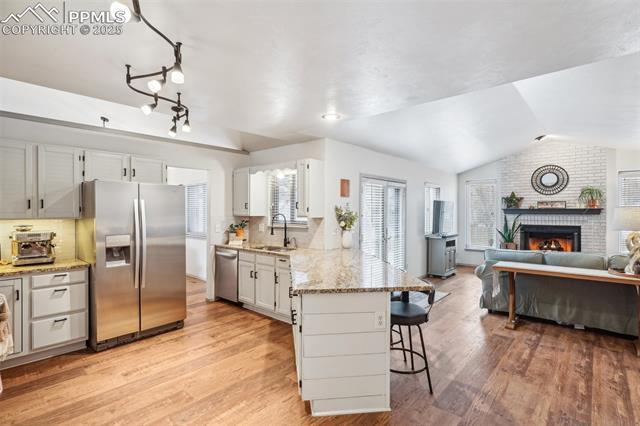 2060 Heatherdale Drive