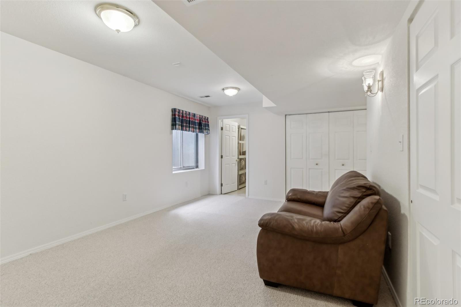 12879 E Dickensen Place