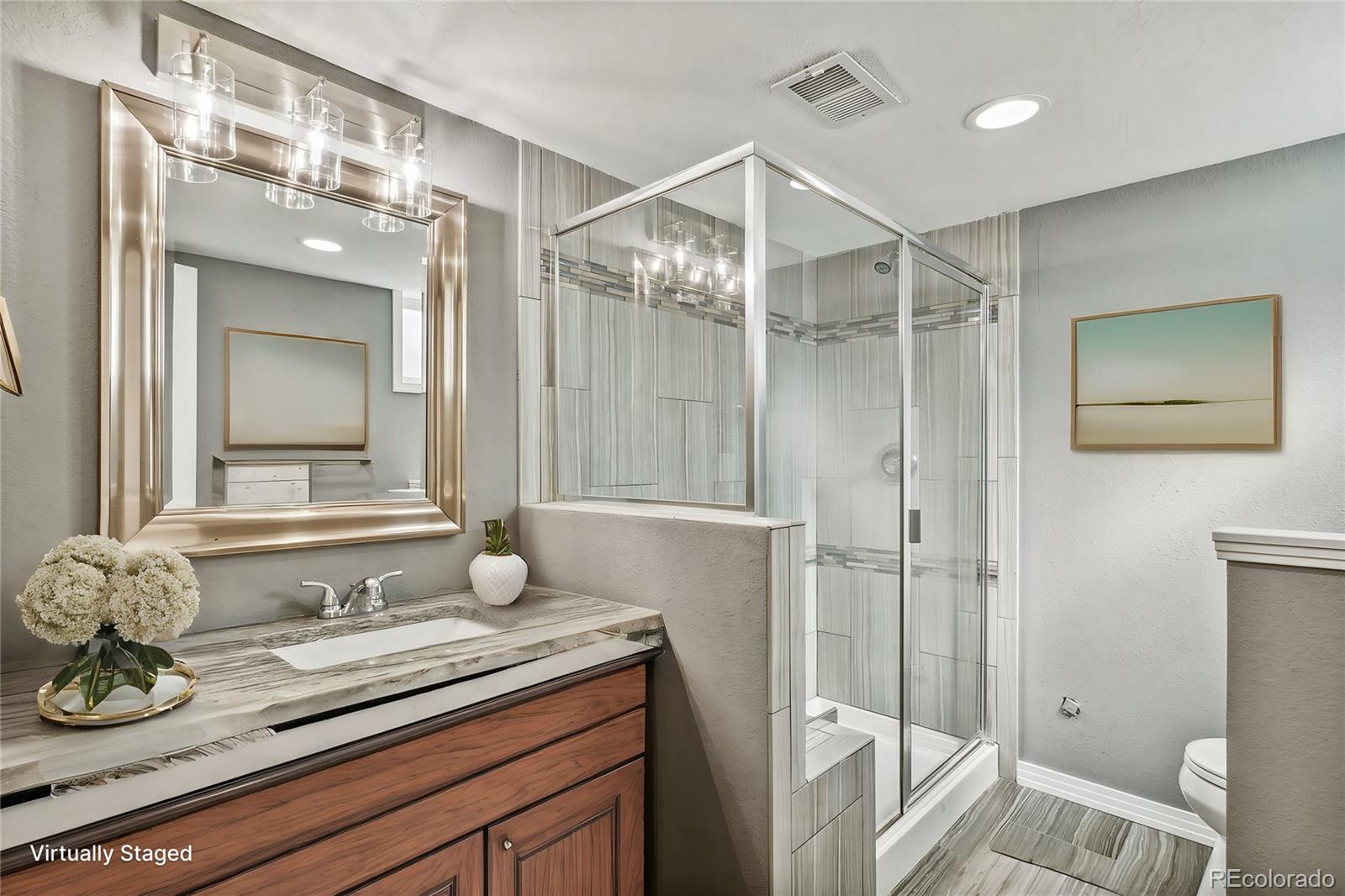 2887 E Euclid Avenue