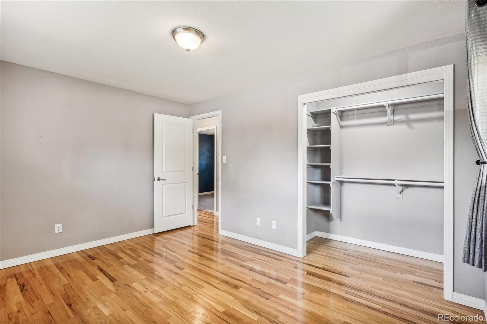 2887 E Euclid Avenue