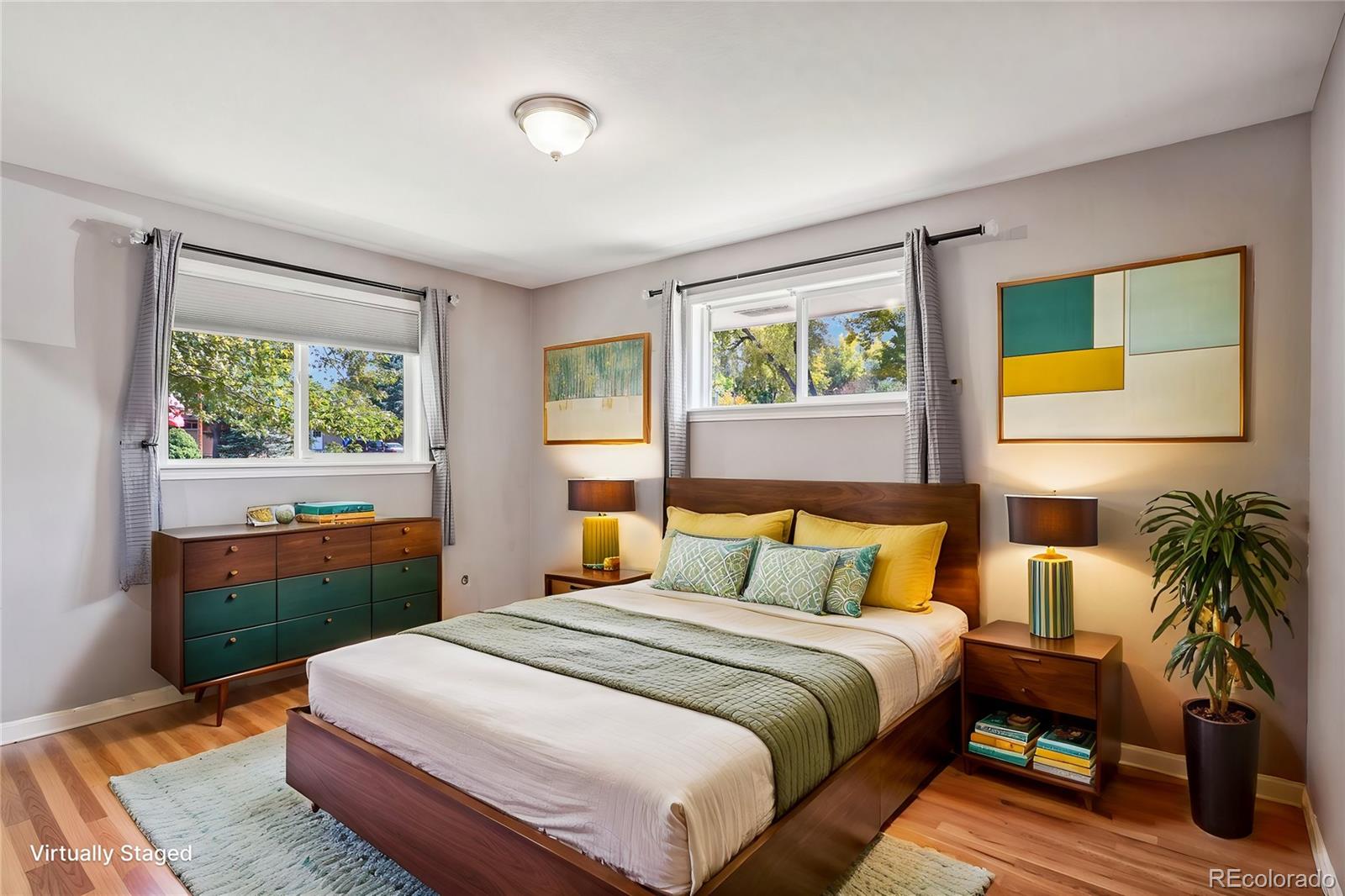 2887 E Euclid Avenue