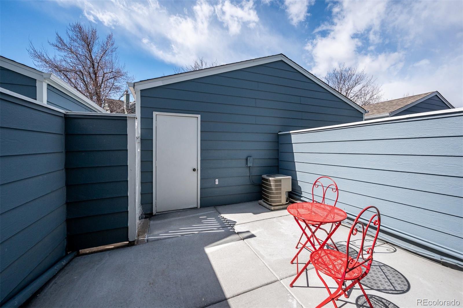 2005 S Balsam Street