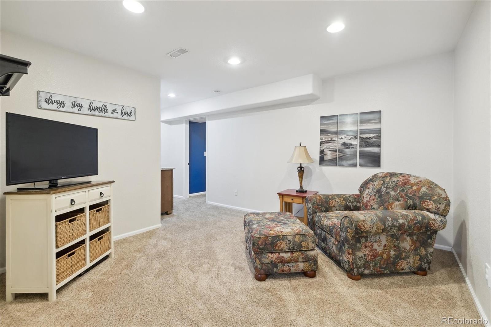 6513 Dutch Creek Street