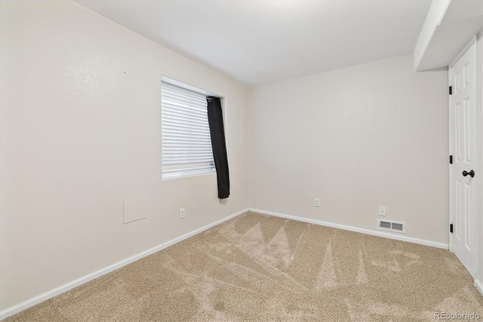 6513 Dutch Creek Street