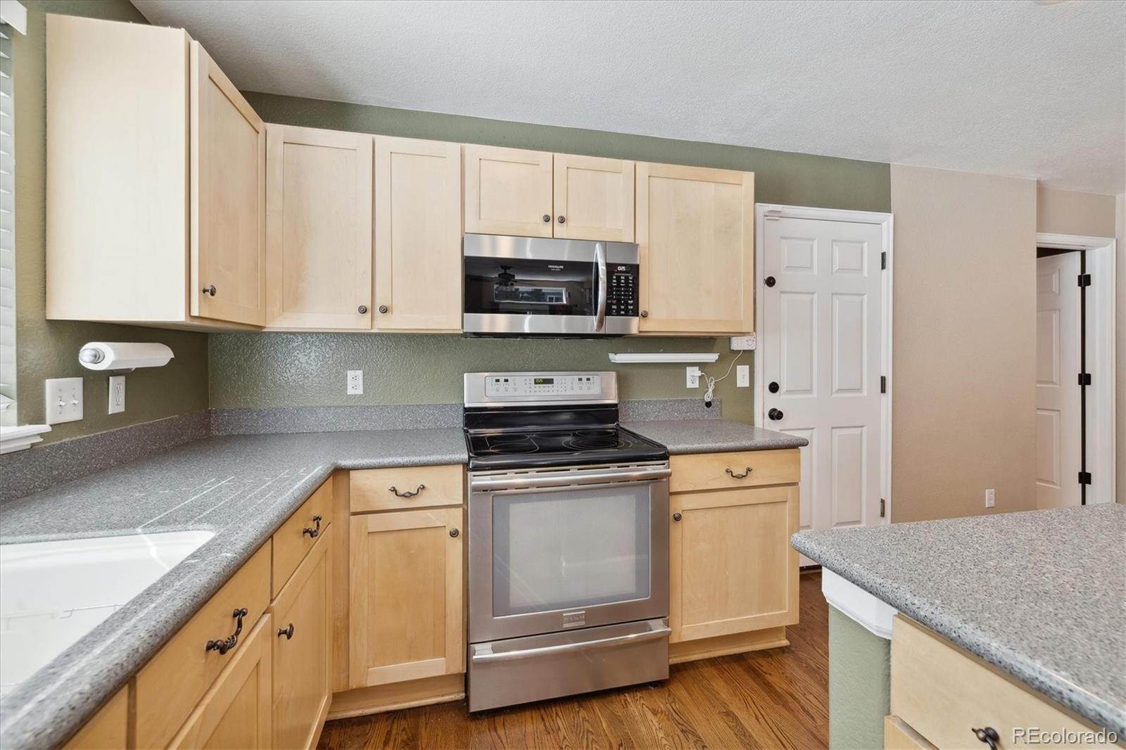 6513 Dutch Creek Street