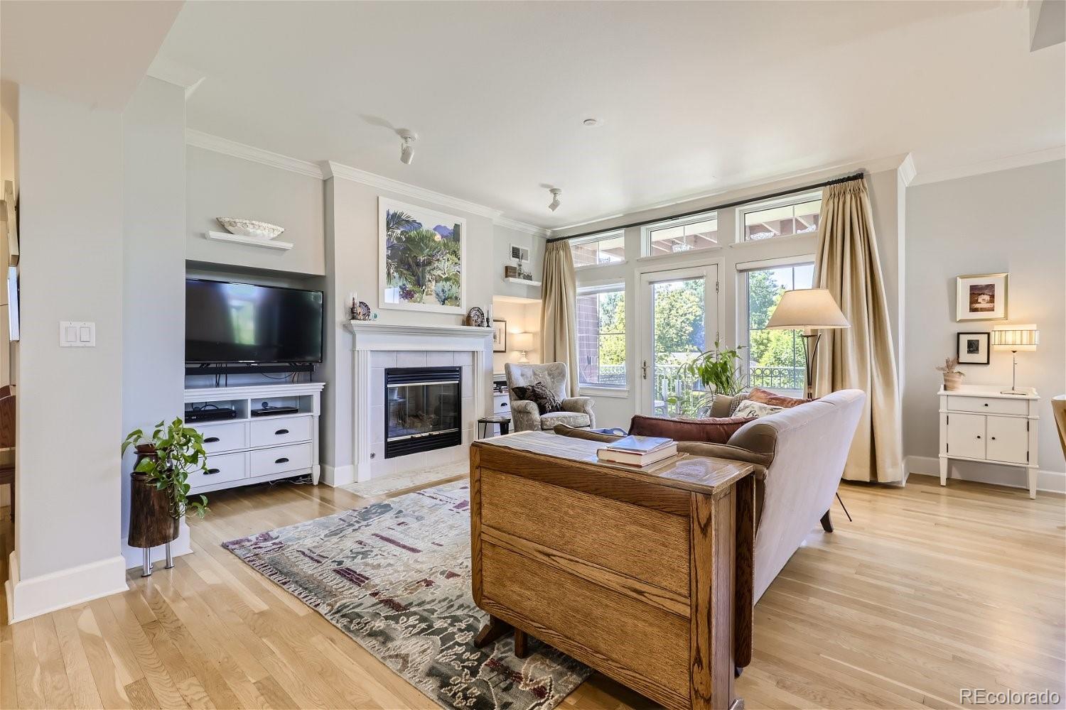 300 Hudson Street Unit: 201