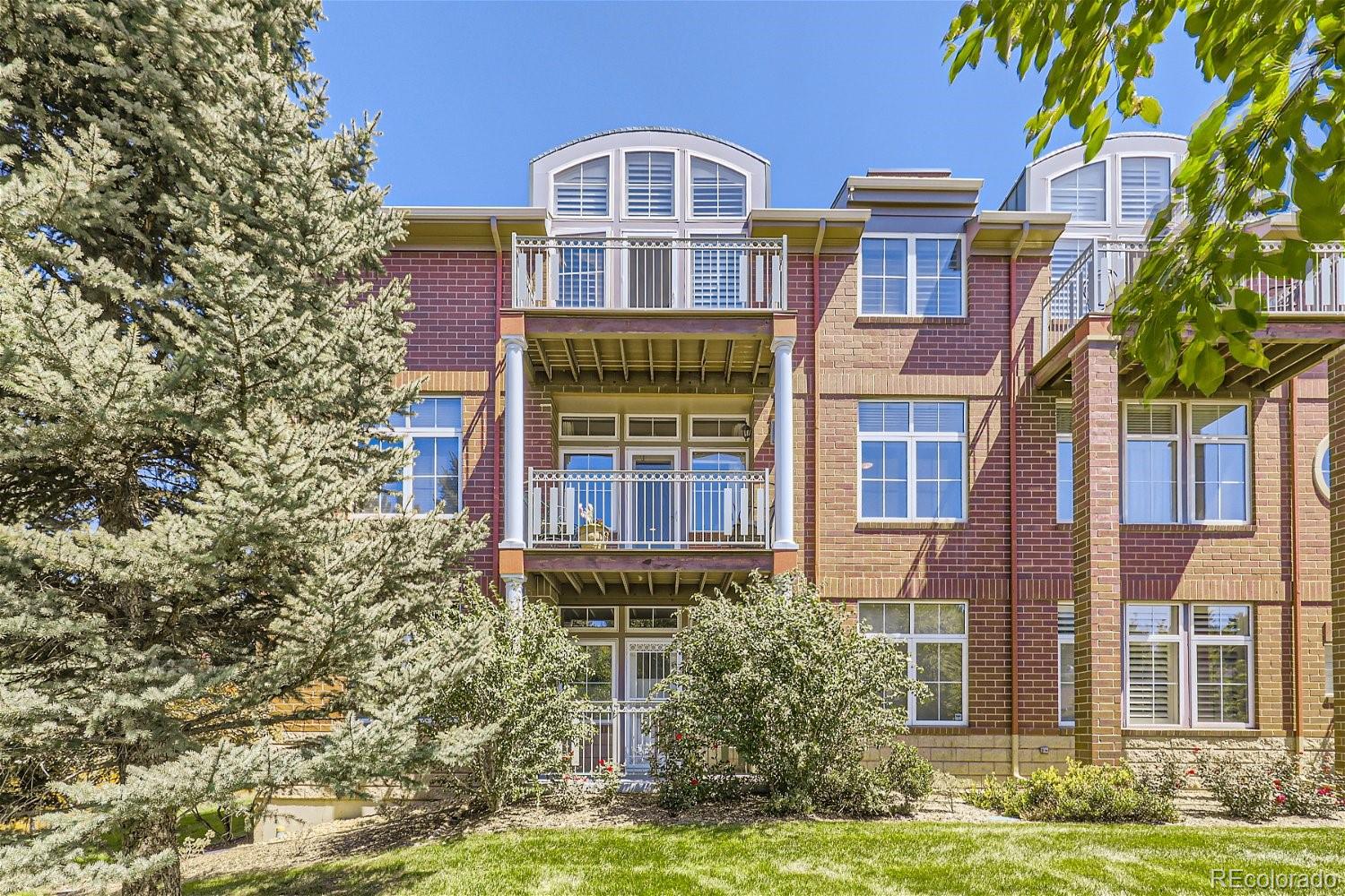 300 Hudson Street Unit: 201