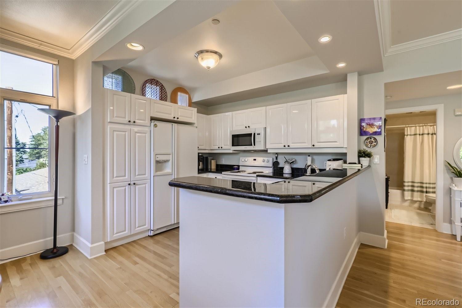 300 Hudson Street Unit: 201