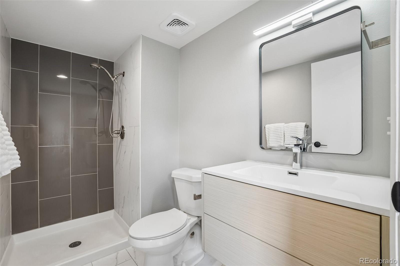 540 S Forest Street Unit: 1-201