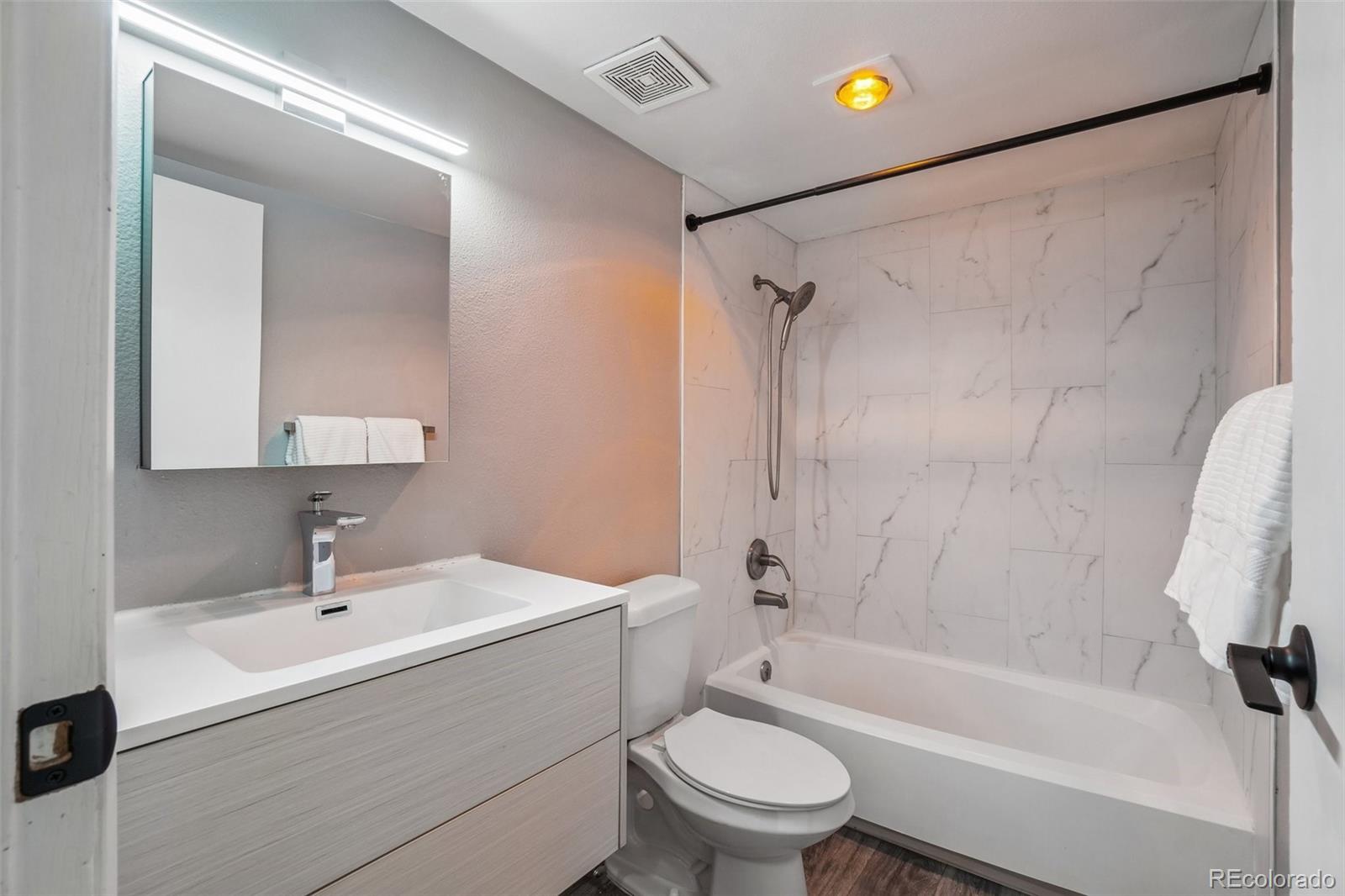 540 S Forest Street Unit: 1-201