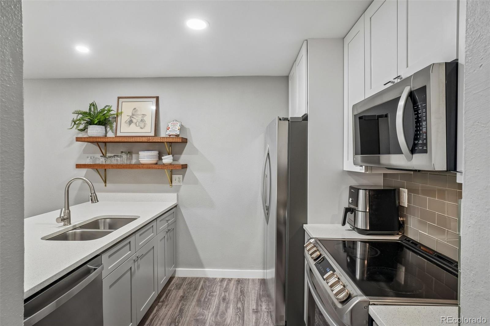 540 S Forest Street Unit: 1-201