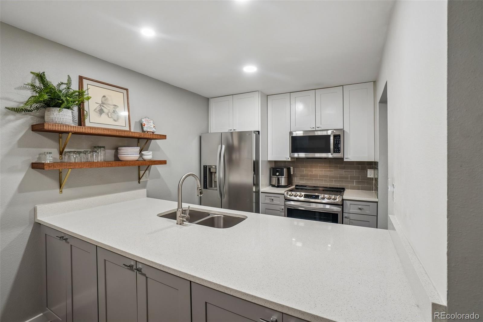 540 S Forest Street Unit: 1-201