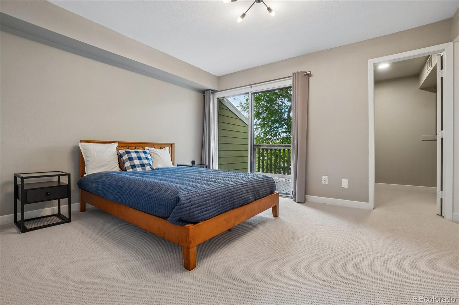 540 S Forest Street Unit: 1-201