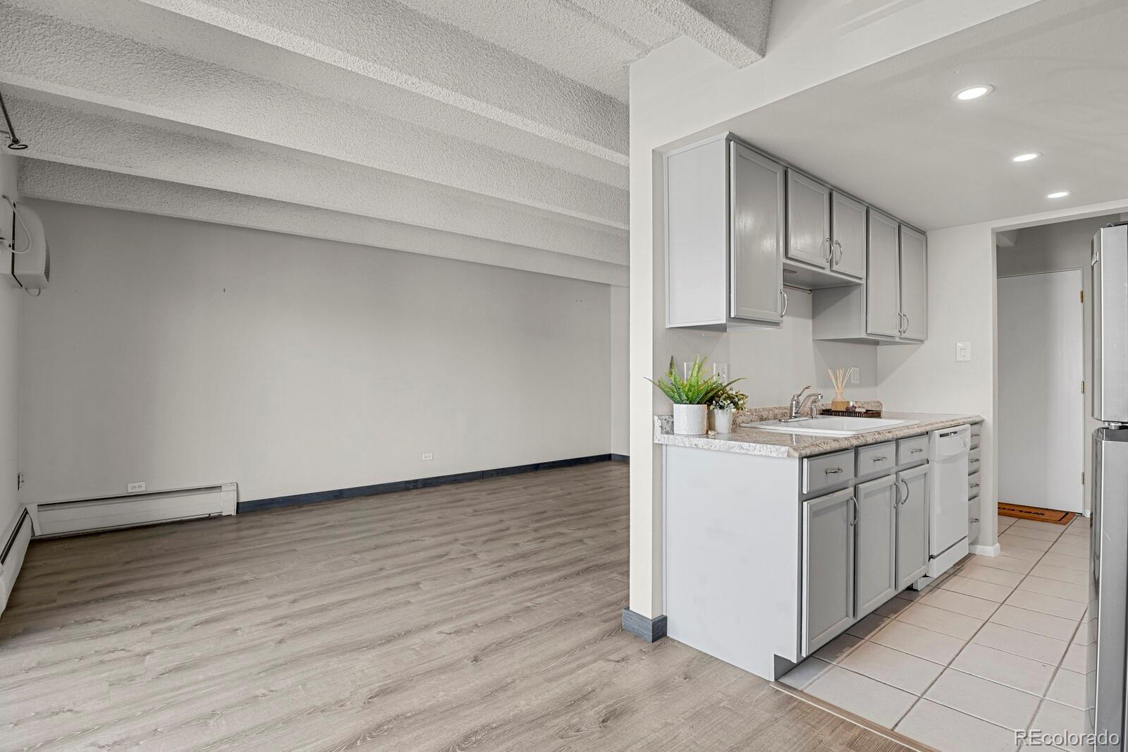 100 S Clarkson Street Unit: 303