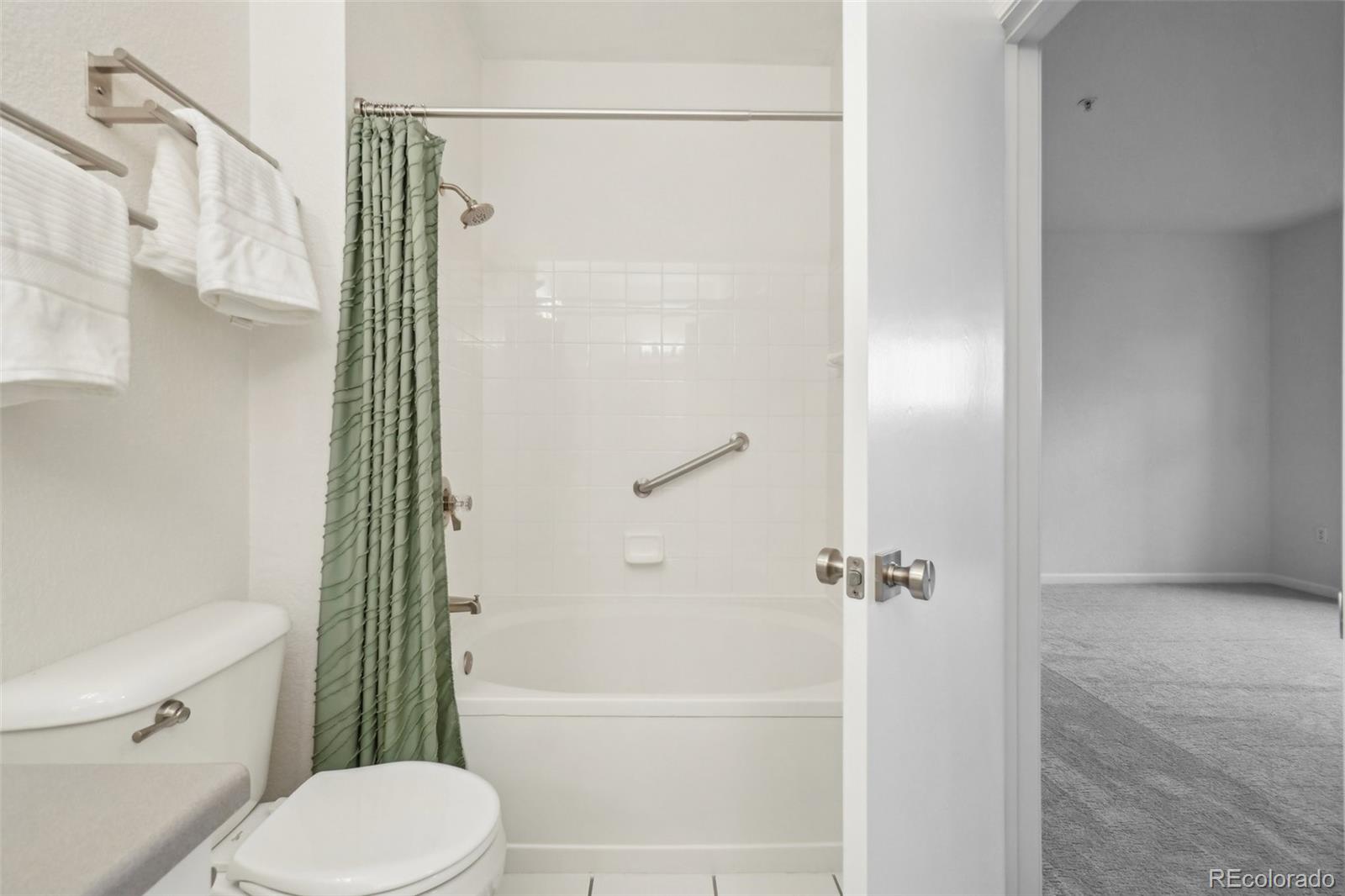 19019 E Warren Drive Unit: H104