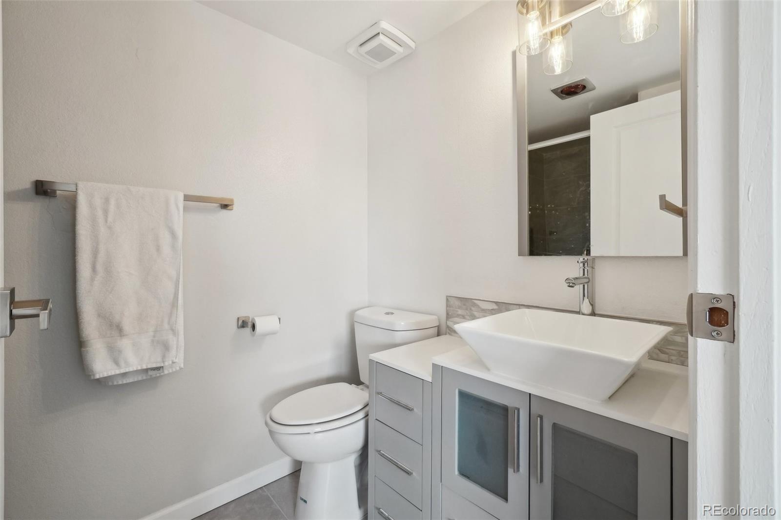 540 S Forest Street Unit: 3-204