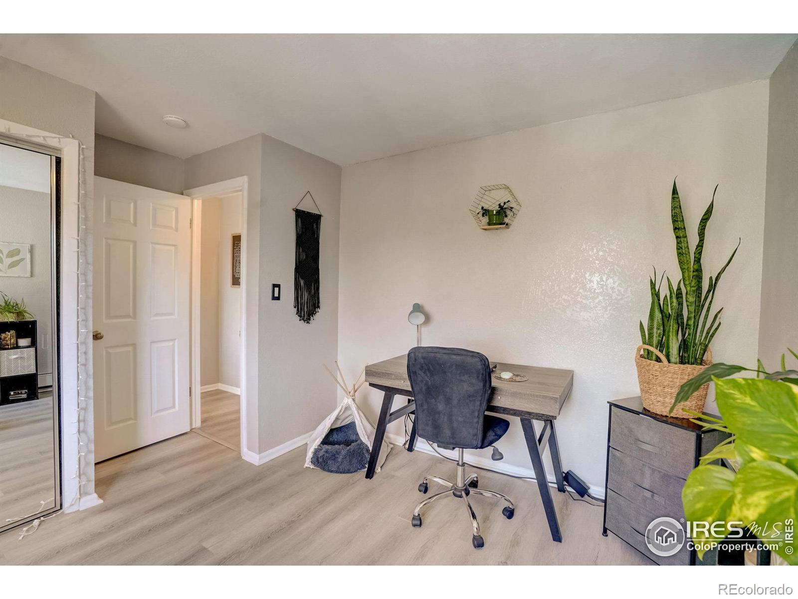 857 S Van Gordon Court Unit: 204