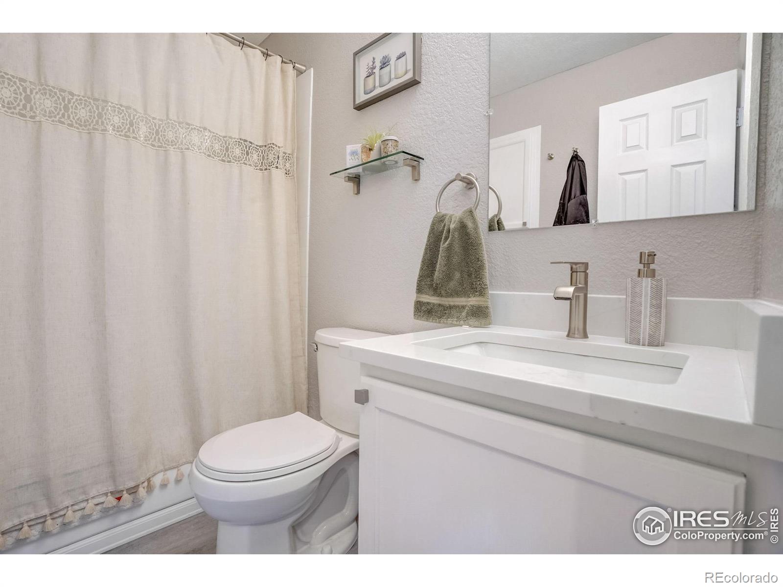 857 S Van Gordon Court Unit: 204