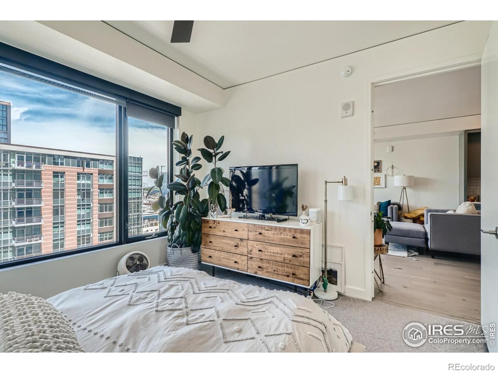 1750 Wewatta Street Unit: 1227