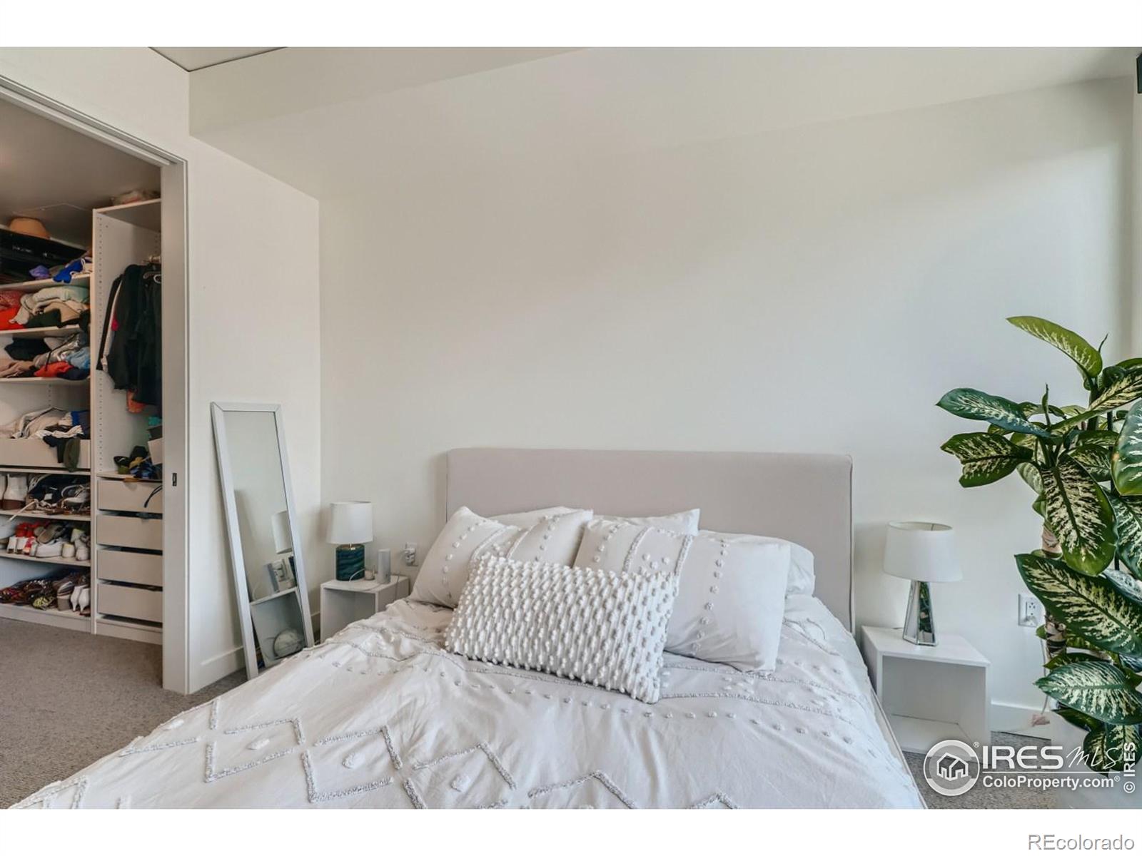 1750 Wewatta Street Unit: 1227