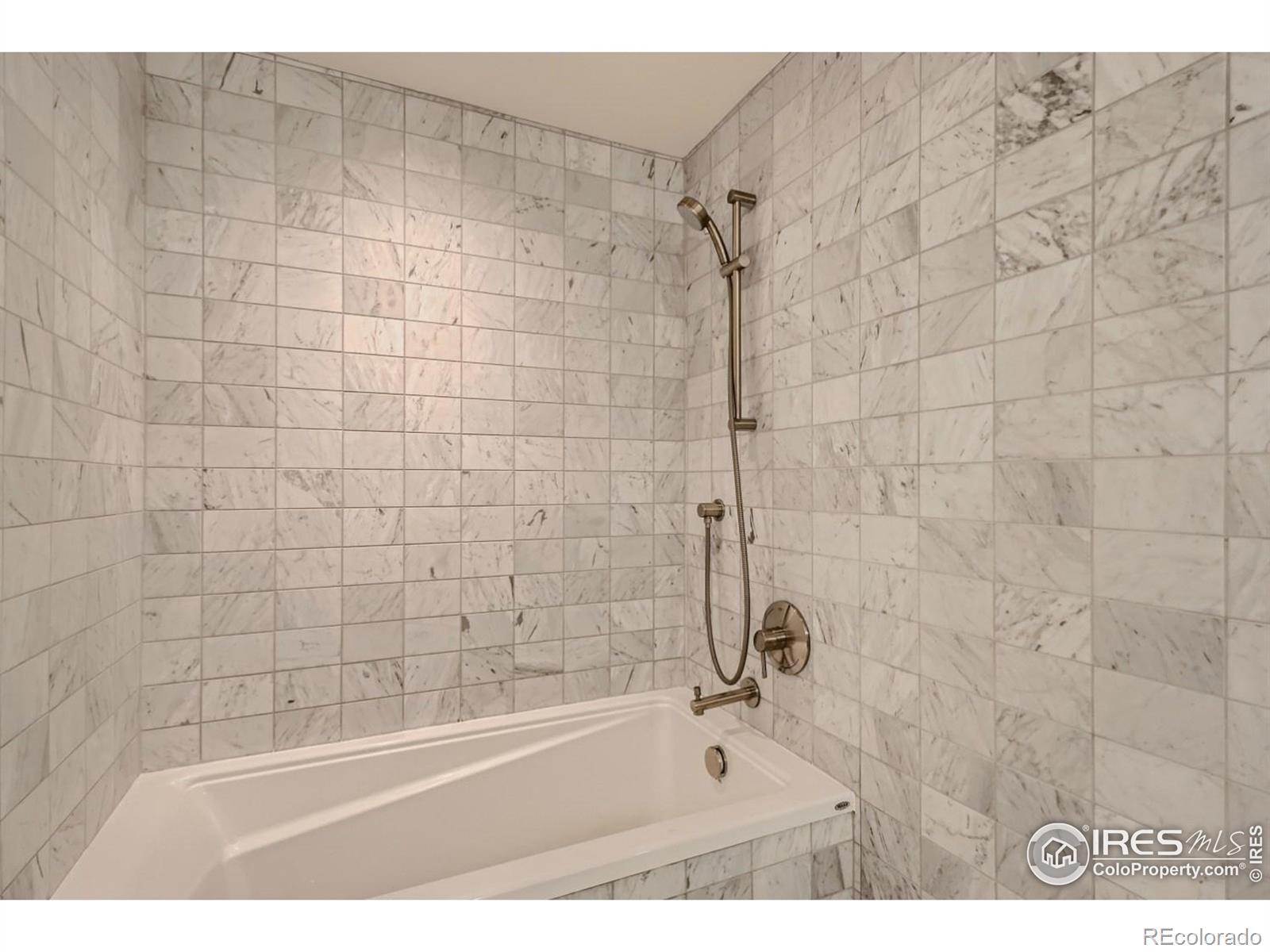 1750 Wewatta Street Unit: 1227