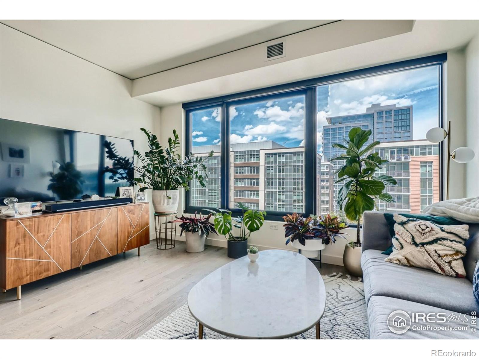 1750 Wewatta Street Unit: 1227