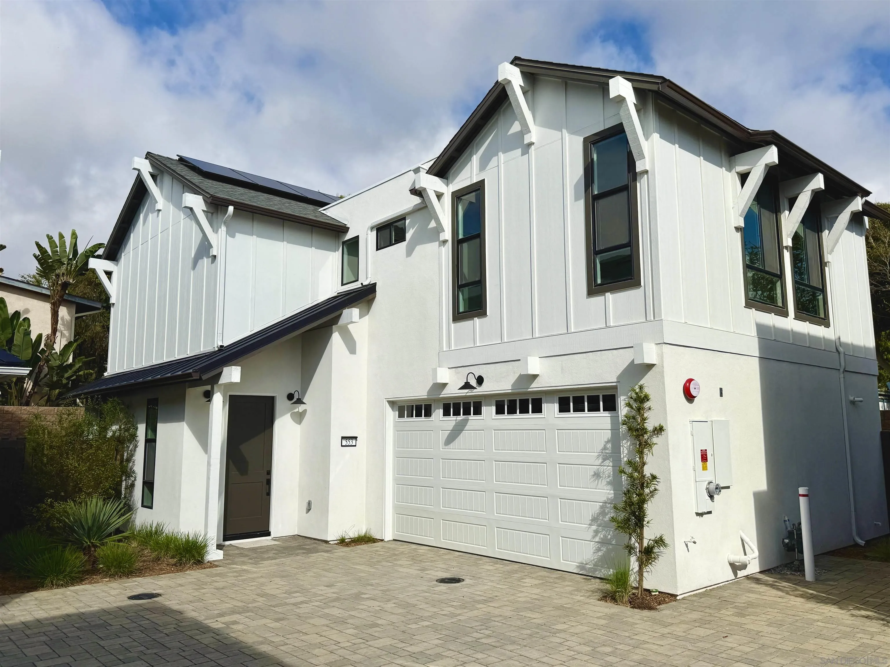 553 N Vulcan Ave