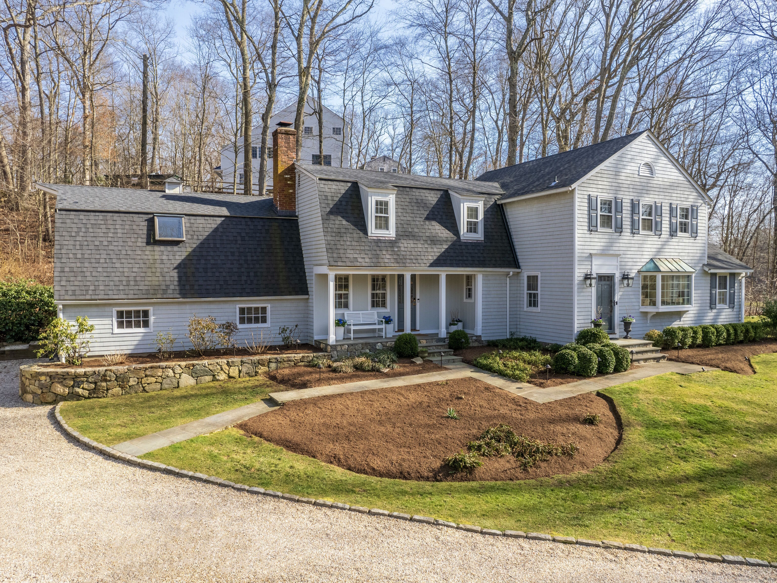 2 Forge Road North