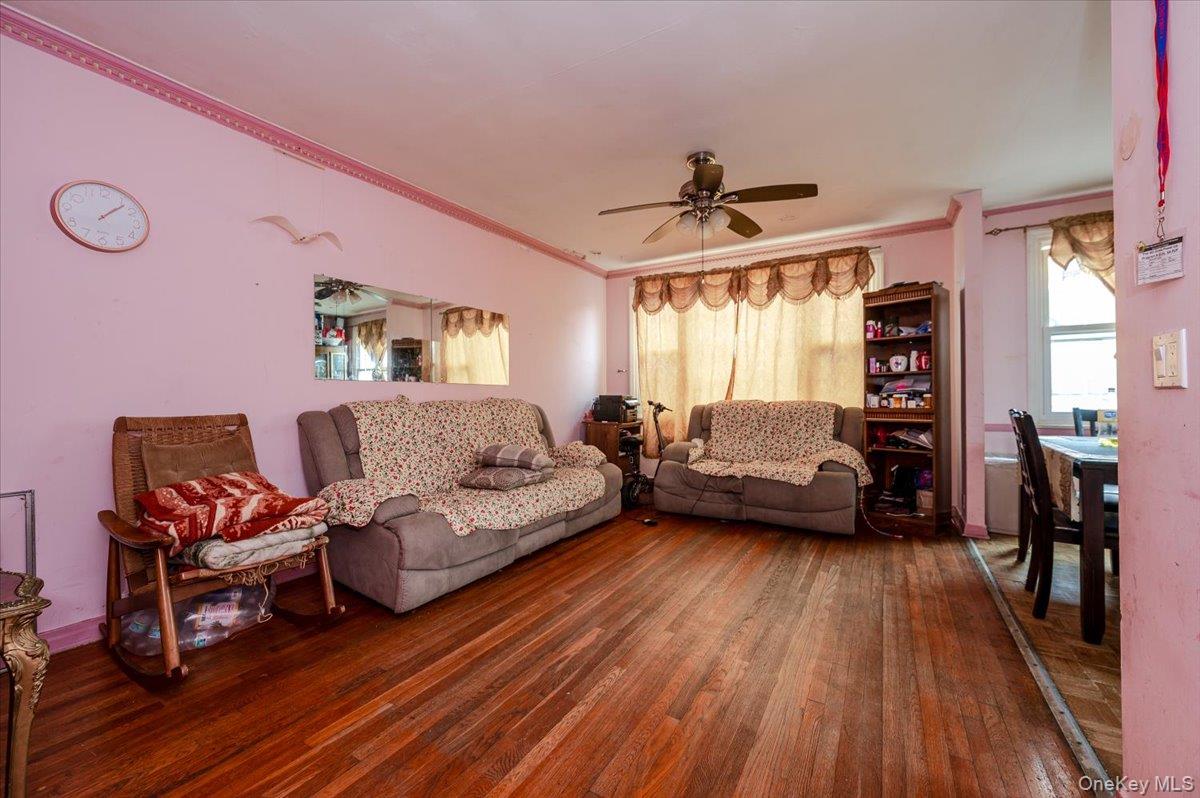 90-25A & Lot 155 Elmhurst Avenue