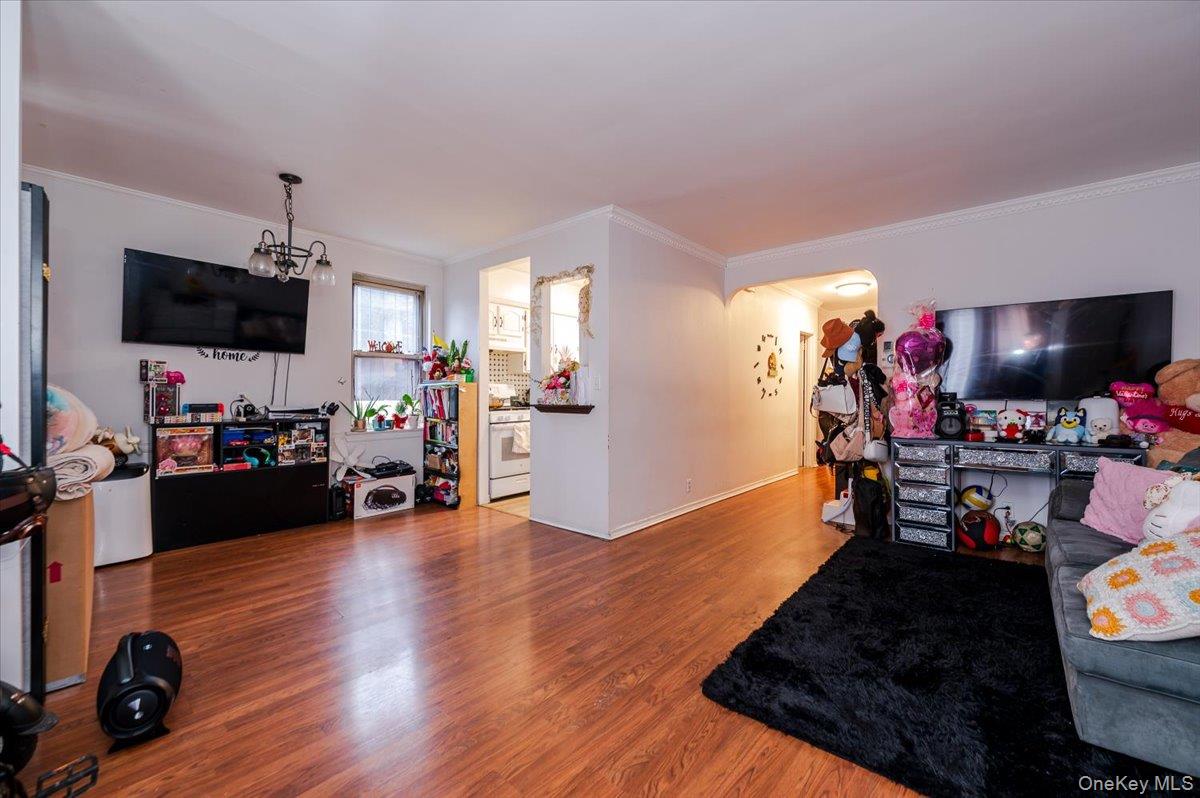 90-25A & Lot 155 Elmhurst Avenue