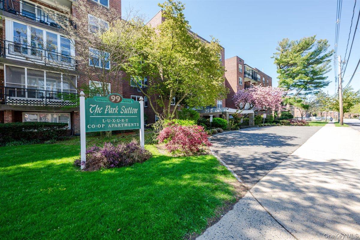 99 Randall Avenue Unit: 4-L