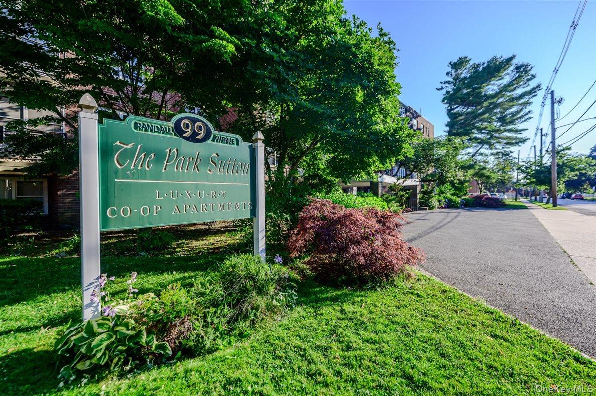 99 Randall Avenue Unit: 4-L