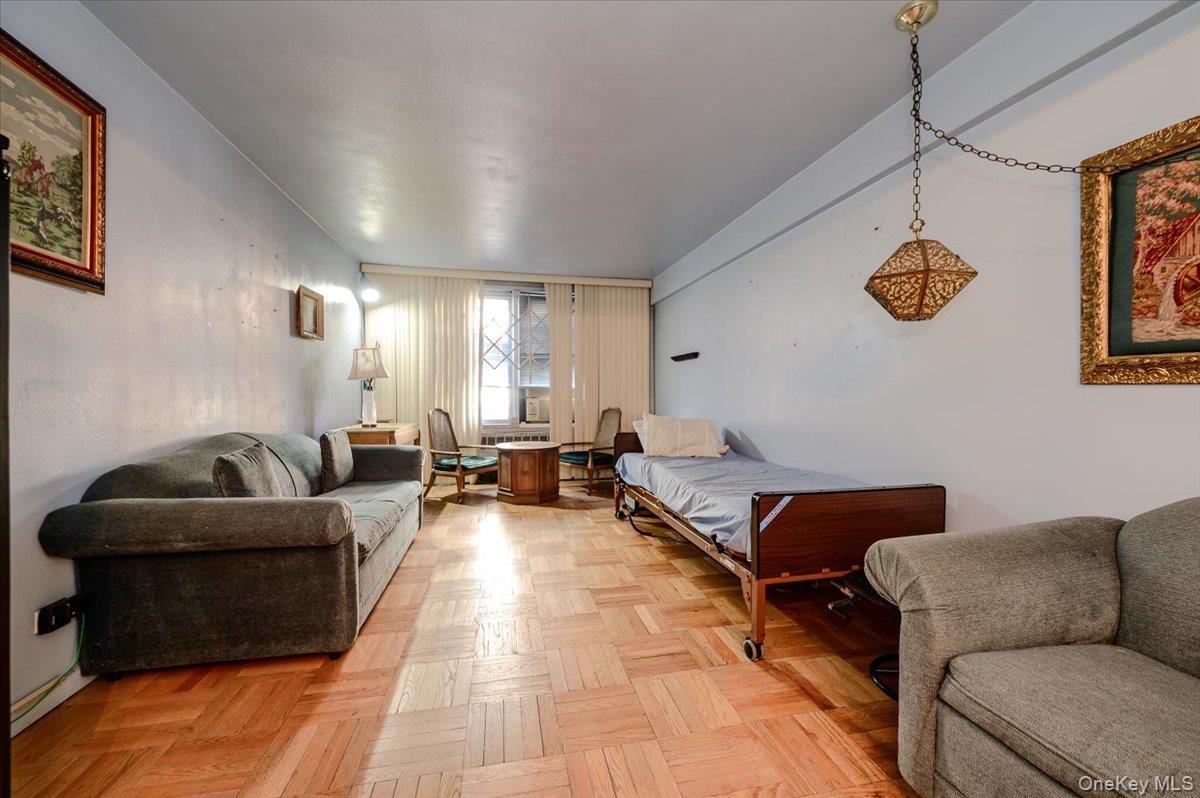 33-44 93rd Street Unit: 1-P