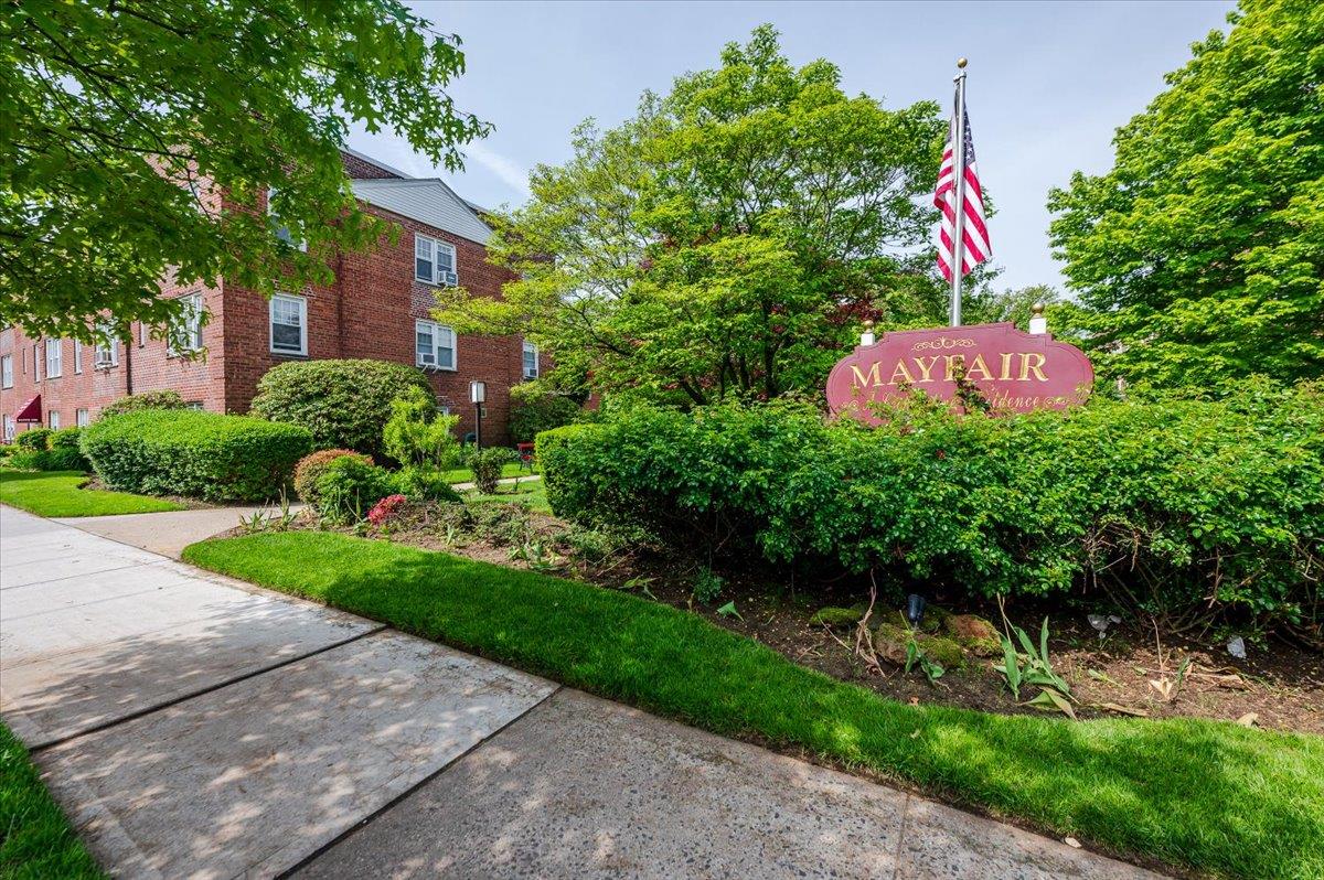 200 N Village Avenue Unit: A-3