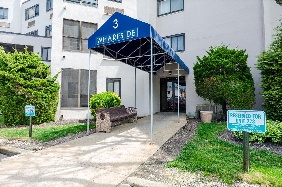 725 Miller Avenue Unit: 330
