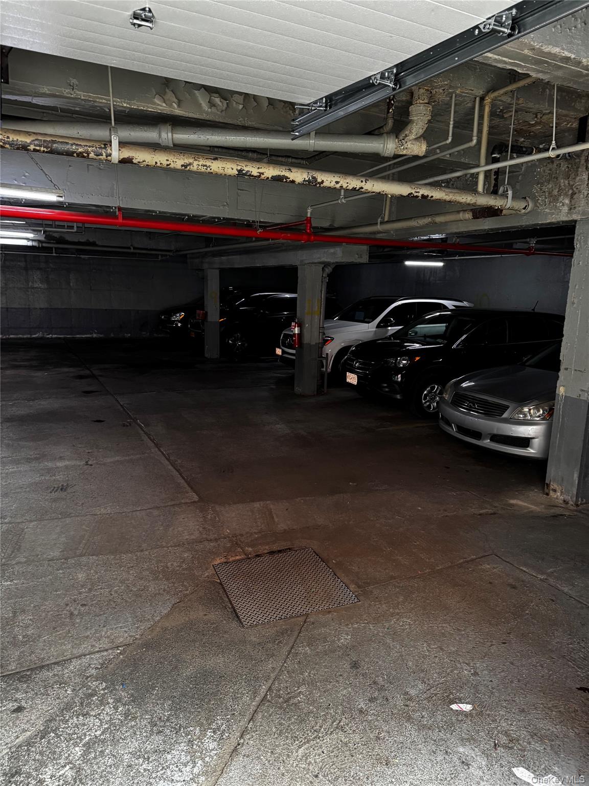 87-20 175th Street Unit: 6-J