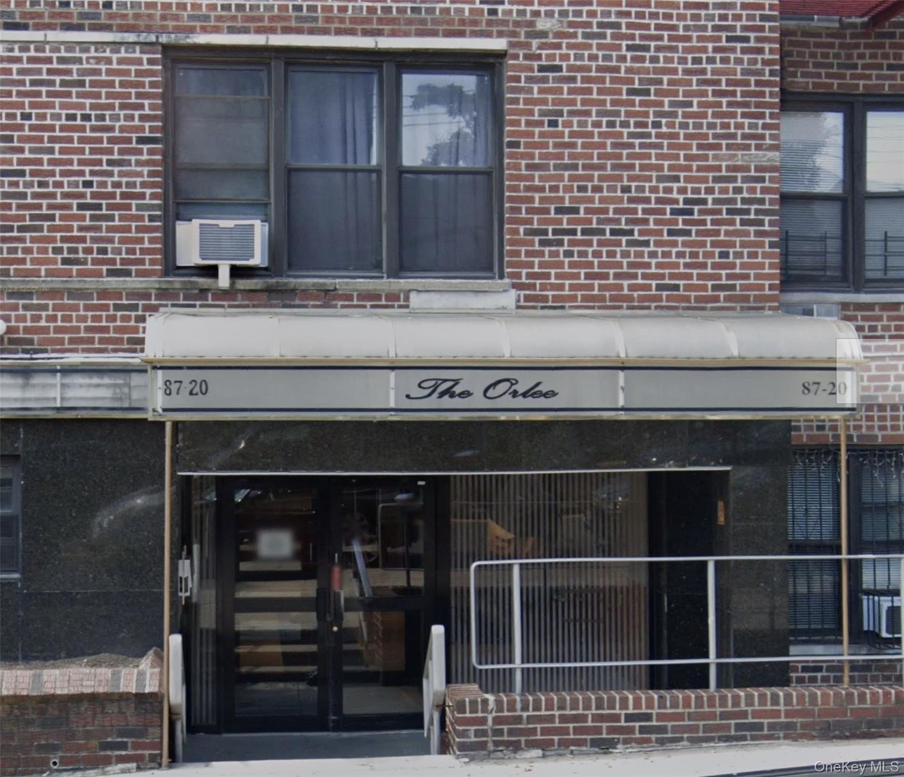 87-20 175th Street Unit: 6-J