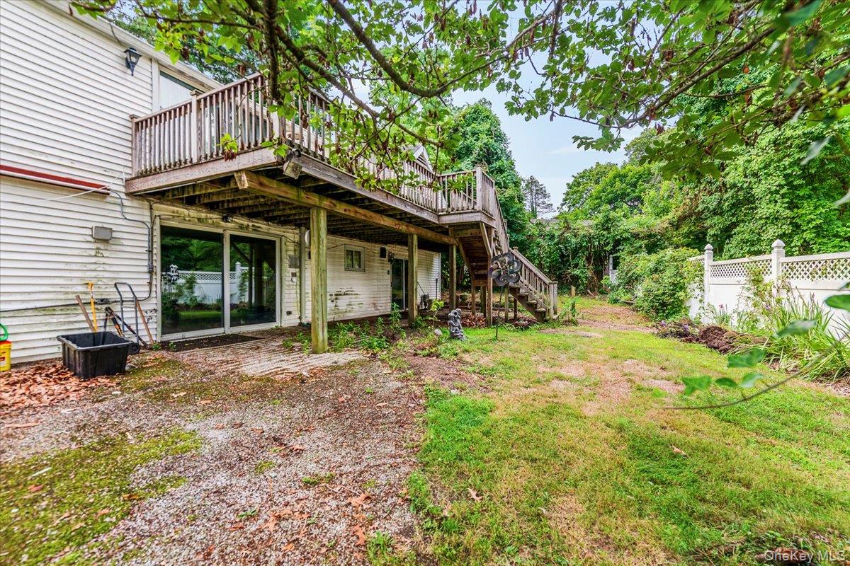 221 Huntington Bay Road